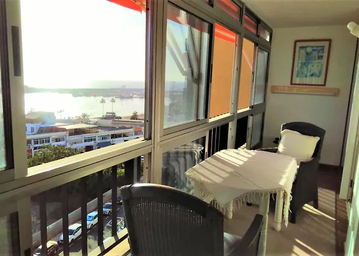 Panoramic Seaview Beachfront Playa Cristianos Apartmán Los Cristianos (Tenerife)